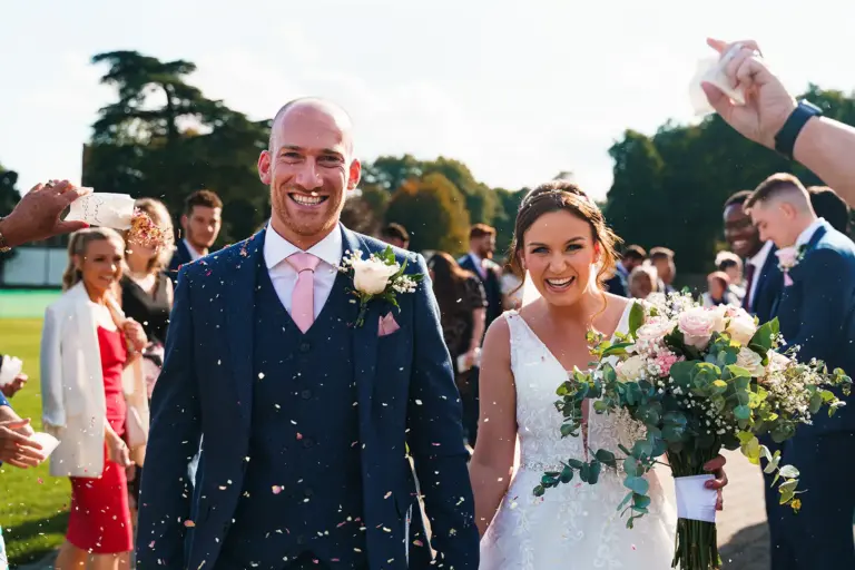 Wedding couple pictured at Eversholt Hall